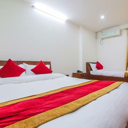 Oyo 358 Hotel Rose Star Kathmandu Buitenkant foto