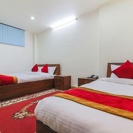 Oyo 358 Hotel Rose Star Kathmandu Buitenkant foto