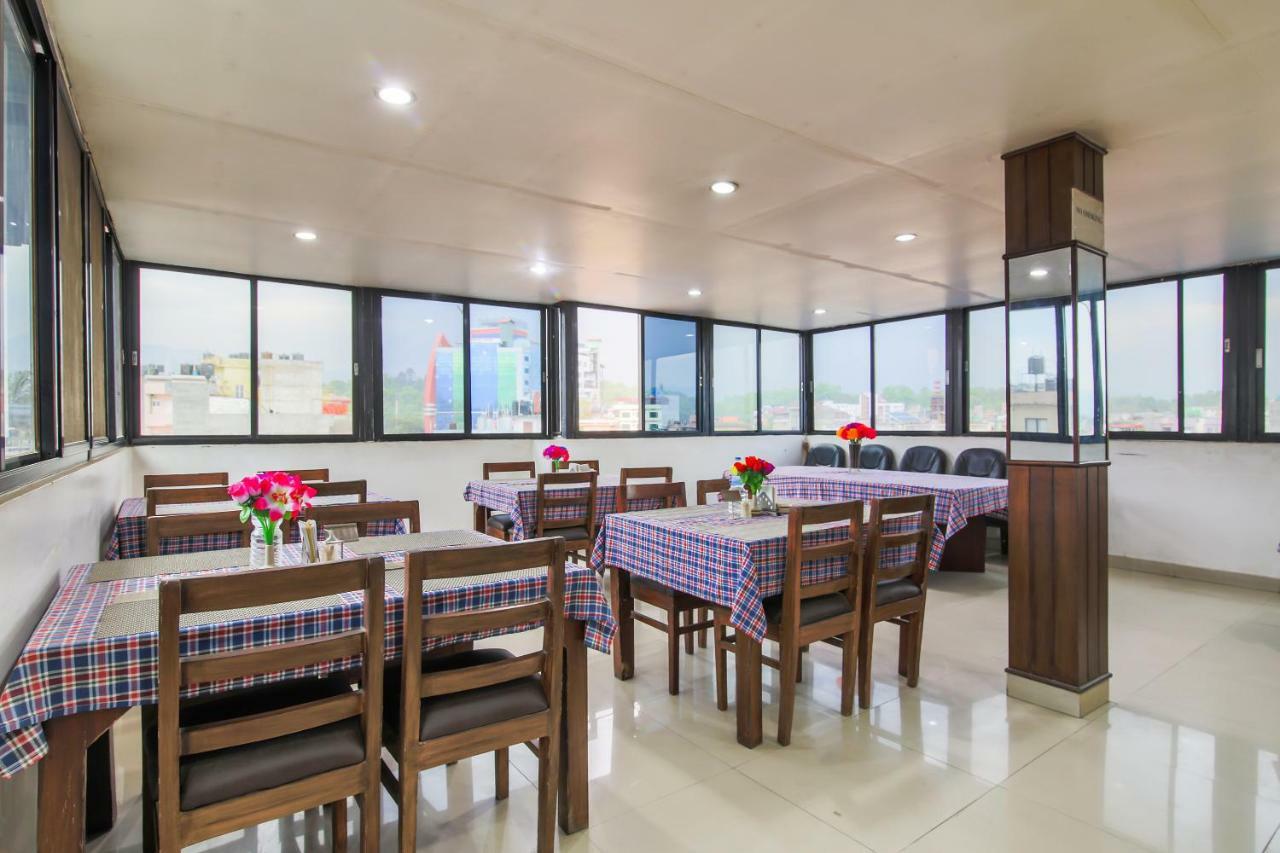 Oyo 358 Hotel Rose Star Kathmandu Buitenkant foto