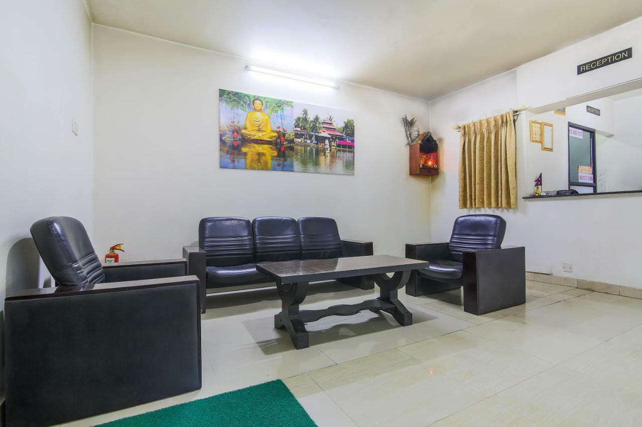 Oyo 358 Hotel Rose Star Kathmandu Buitenkant foto